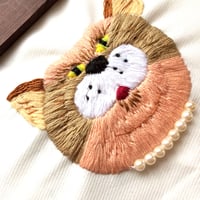 刺繍にゃんこ肖像画シリーズ『日村さん』