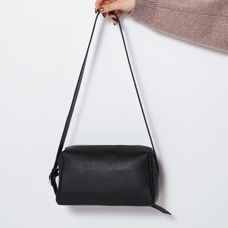 【2024 AUTUMN/WINTER COLLECTION】YENN CROSSBODY BAG Y244-01114