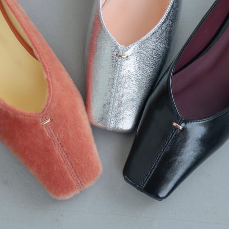 EVOL イーボル Vカットスクエアパンプス IX5486