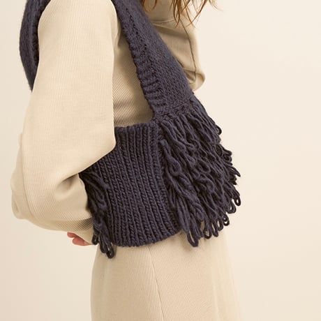 【2024 AUTUMN/WINTER COLLECTION】YENN LOOP HAND KNIT VEST Y244-98110