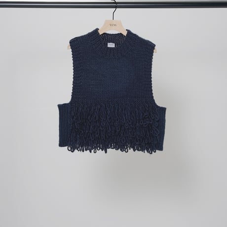 【2024 AUTUMN/WINTER COLLECTION】YENN LOOP HAND KNIT VEST Y244-98110