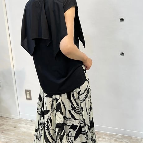 CLOCHE クロシェ ラッフルカットソー 410-85058