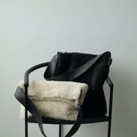 ànuke アンヌーク Boa Tote Bag 62421006