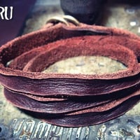 重ね付けに大活躍！３重巻きレザーブレスレットウォッシュ加工