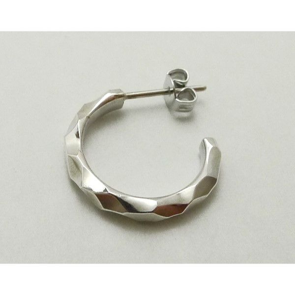 新品未使用　hazama 惹く手あまたのピアス　 シルバー 新品未使用hazama 惹く手あまたのピアス シルバー