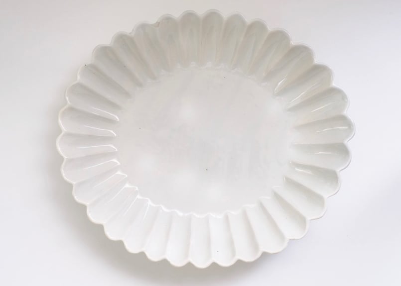 青白土楕円輪花皿 大 | 喜世楽窯