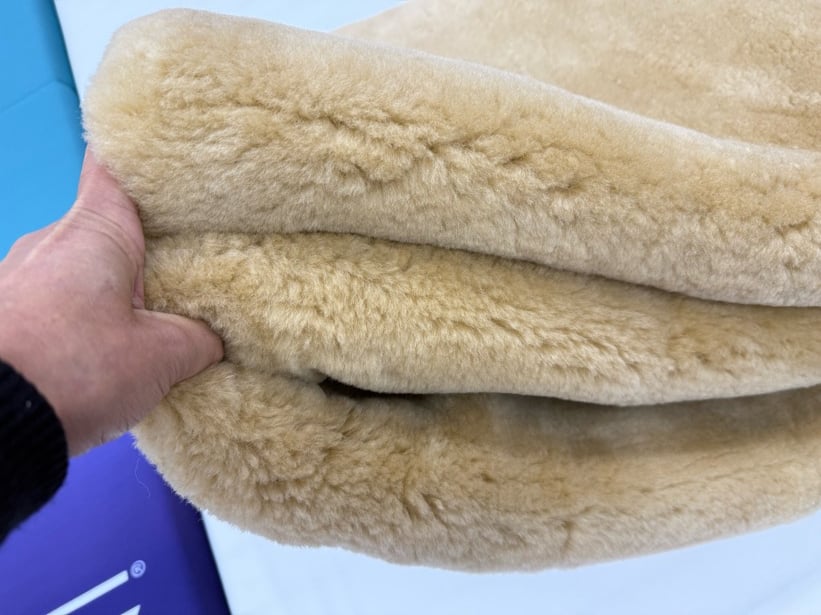 美品　マスダ製　極上ムートンシーツ マスダ製 ムートンシーツ 毛長25mm （シングルサイズ） | （有）野田