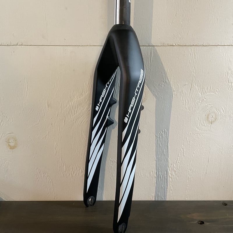 Specialized フロントフォーク カーボン製 HASHTAGG カーボン フロントフォーク［ HASHBONE ］20 | IKKEI BI