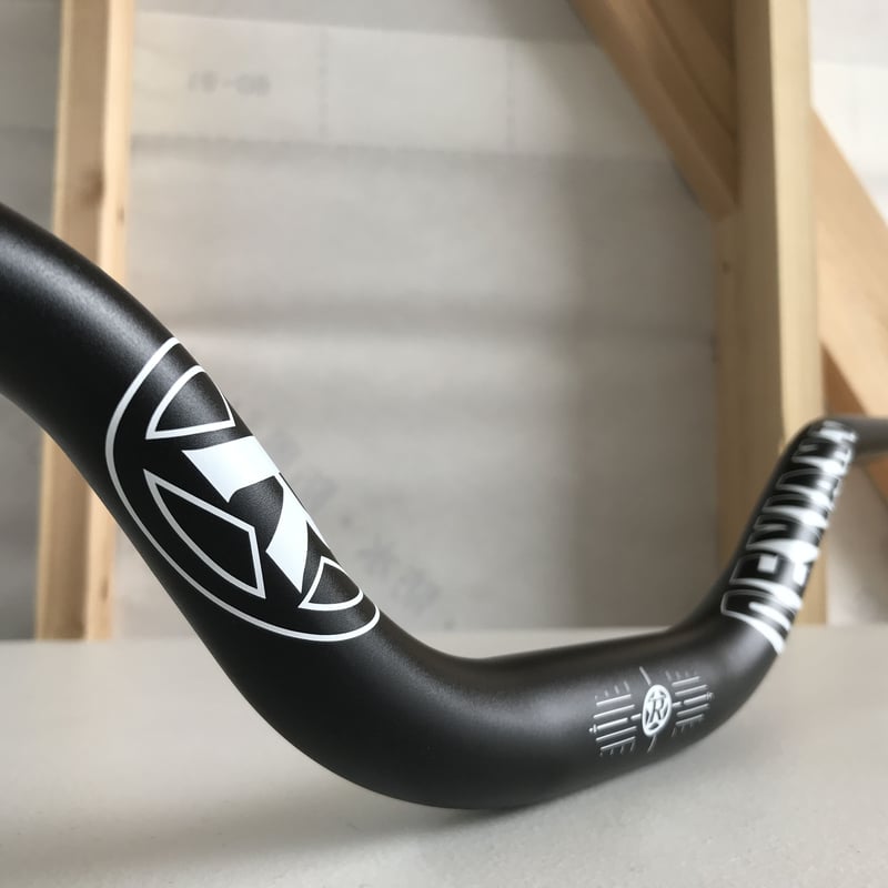 リバースコンポーネンツ ハンドルバー Deviant 76mmライズ | IKKEI BIK