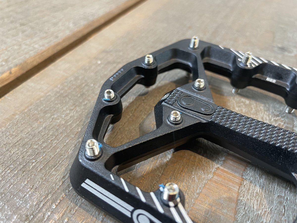 crankbrothers stamp 7 サイズs ダニーマッカスキル fit=scale-down,w=1200