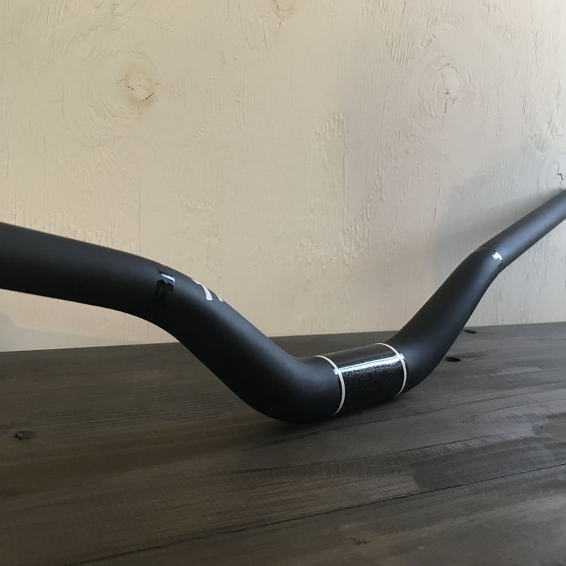 TRI-LITE カーボンハンドルバー | IKKEI BIKES STORE