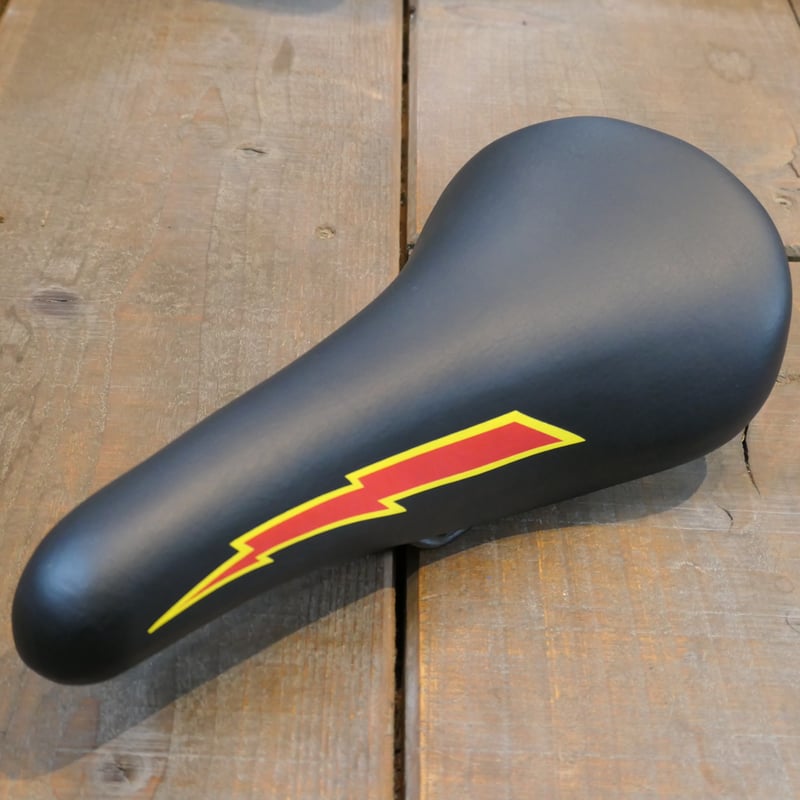 KUWAHARA Lightning サドル | IKKEI BIKES STORE