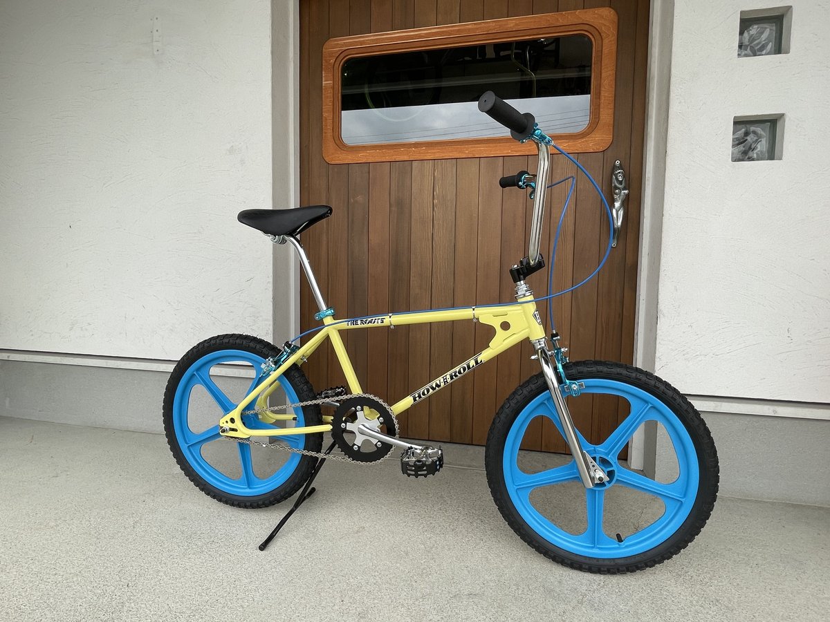HOW I ROLL HOW I ROLL
