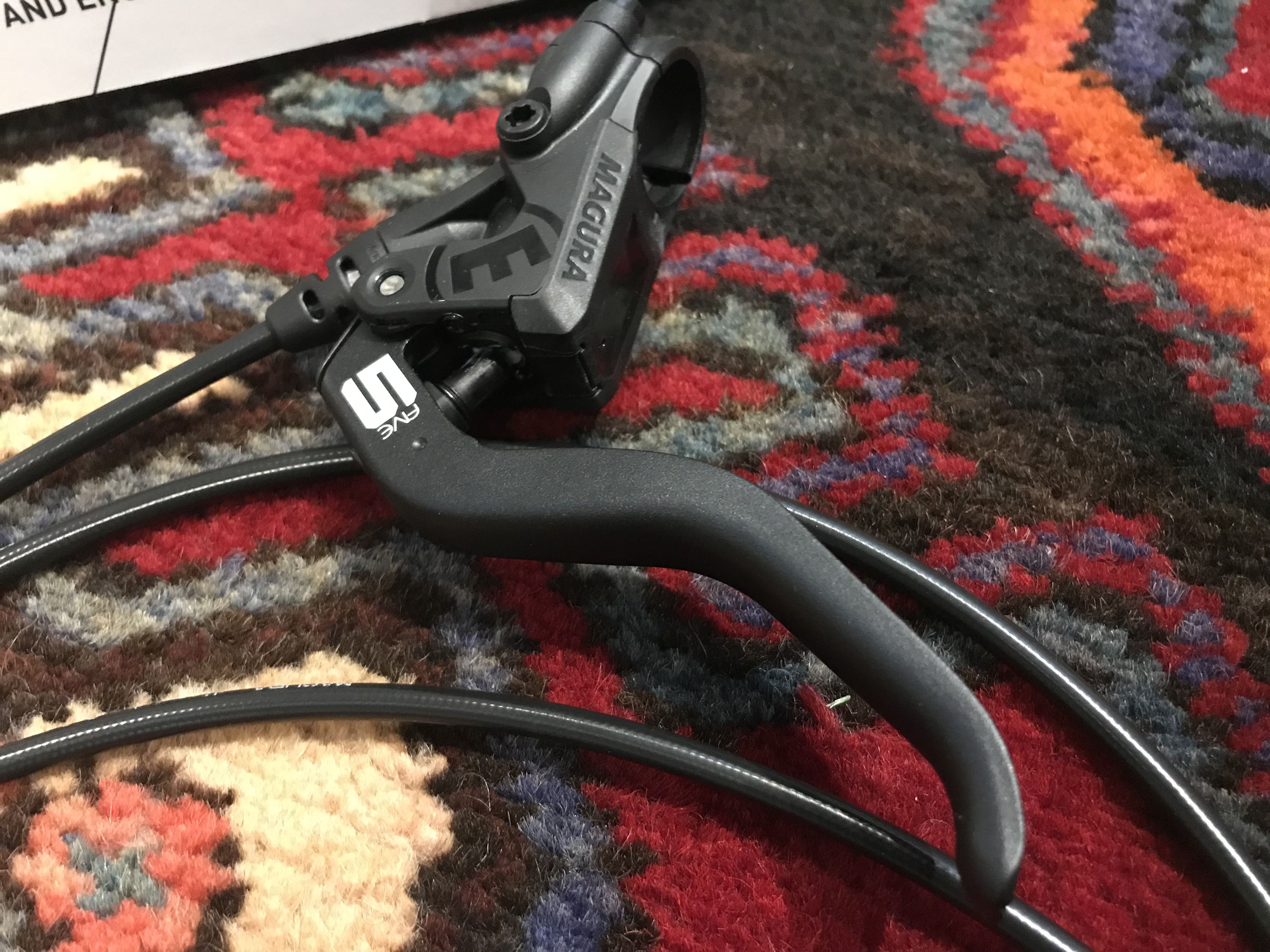 magura-MT5ブレーキキャリパーのみ(美品) original