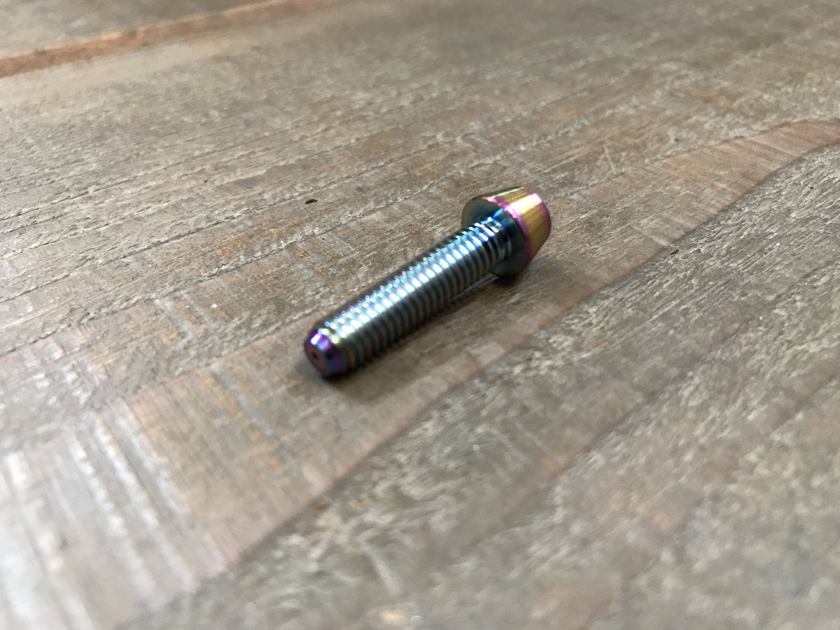 チタンボルト M6×25mm | IKKEI BIKES STORE Leon様専用ハリアー80系！ストレートマフラー！ハイブリッド、4WD専用！