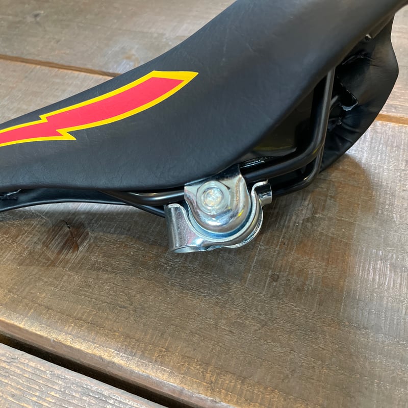 KUWAHARA Lightning NEW サドル | IKKEI BIKES STORE