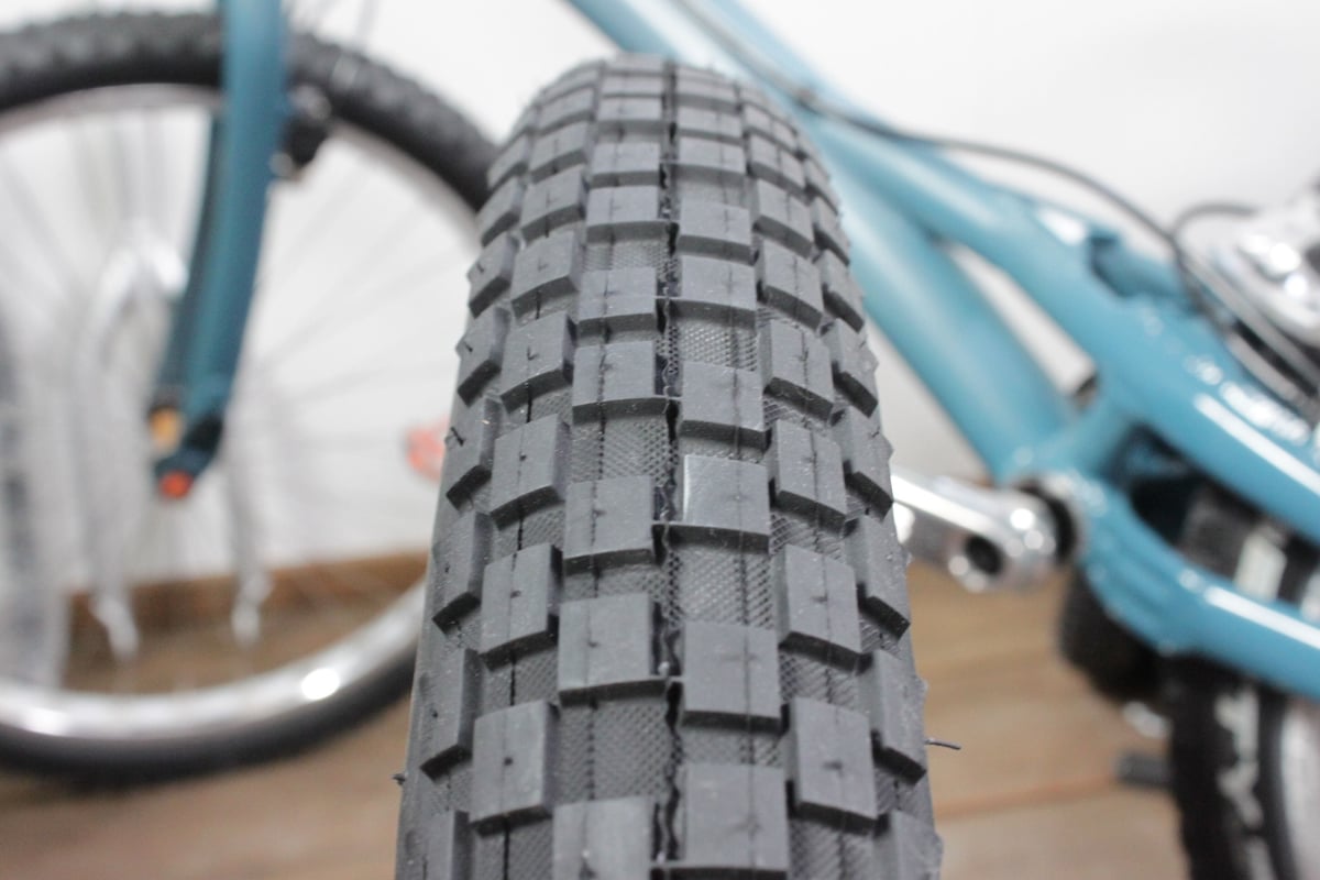 MAXXIS Holy Roller 24×2.40 | IKKEI BIKES STORE
