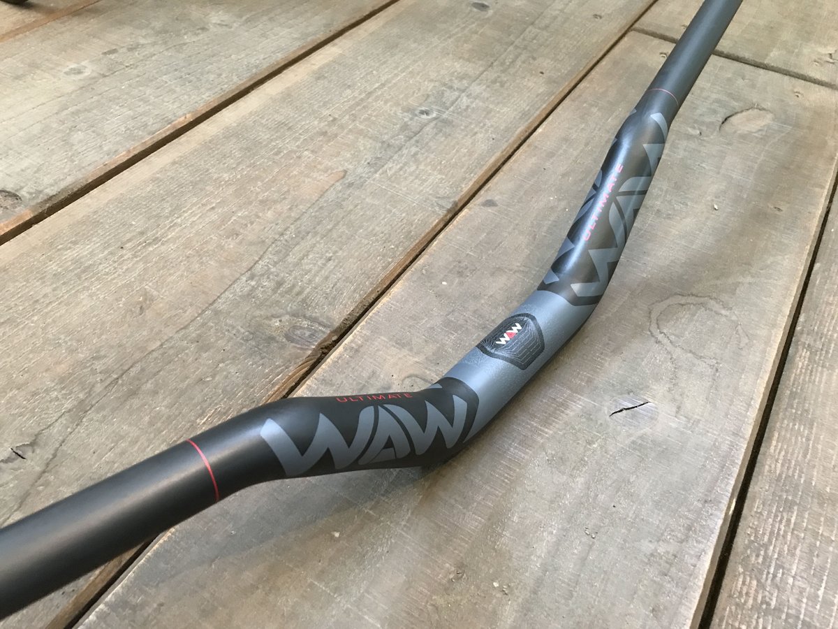 CREWKERZ WAW CARBONハンドルバー 102 | IKKEI BIKES STORE