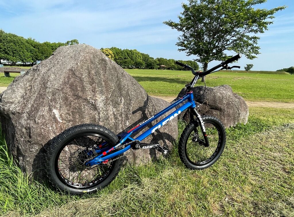 Clean 2.0 トライアルバイク　ディスクブレーキ　アルミ製　BMX バイクトライアル clean x2 20インチ