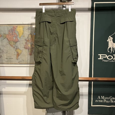 RUGGED nylon wide pants (khaki)