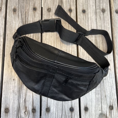 【残り僅か】No brand fake leather waist bag (Black)