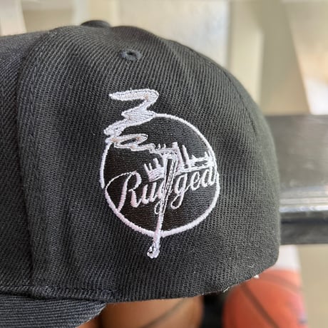 【web限定/ラス1 】RUGGED "ARCH LOGO" snapback (Black)