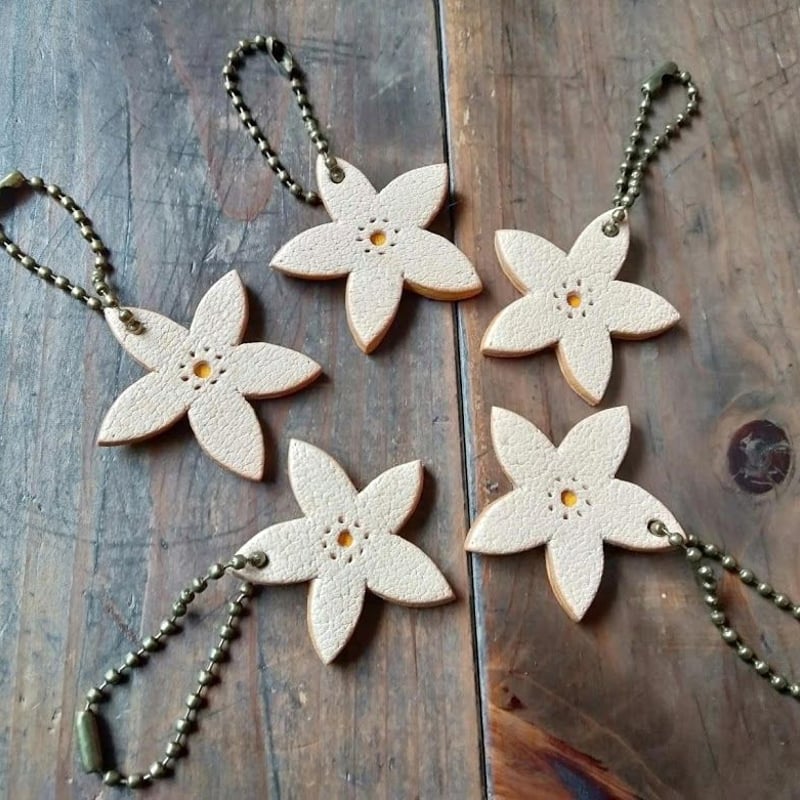 蜜柑様専用 お花キーホルダー アロマチャーム みかんの花 | Jishac