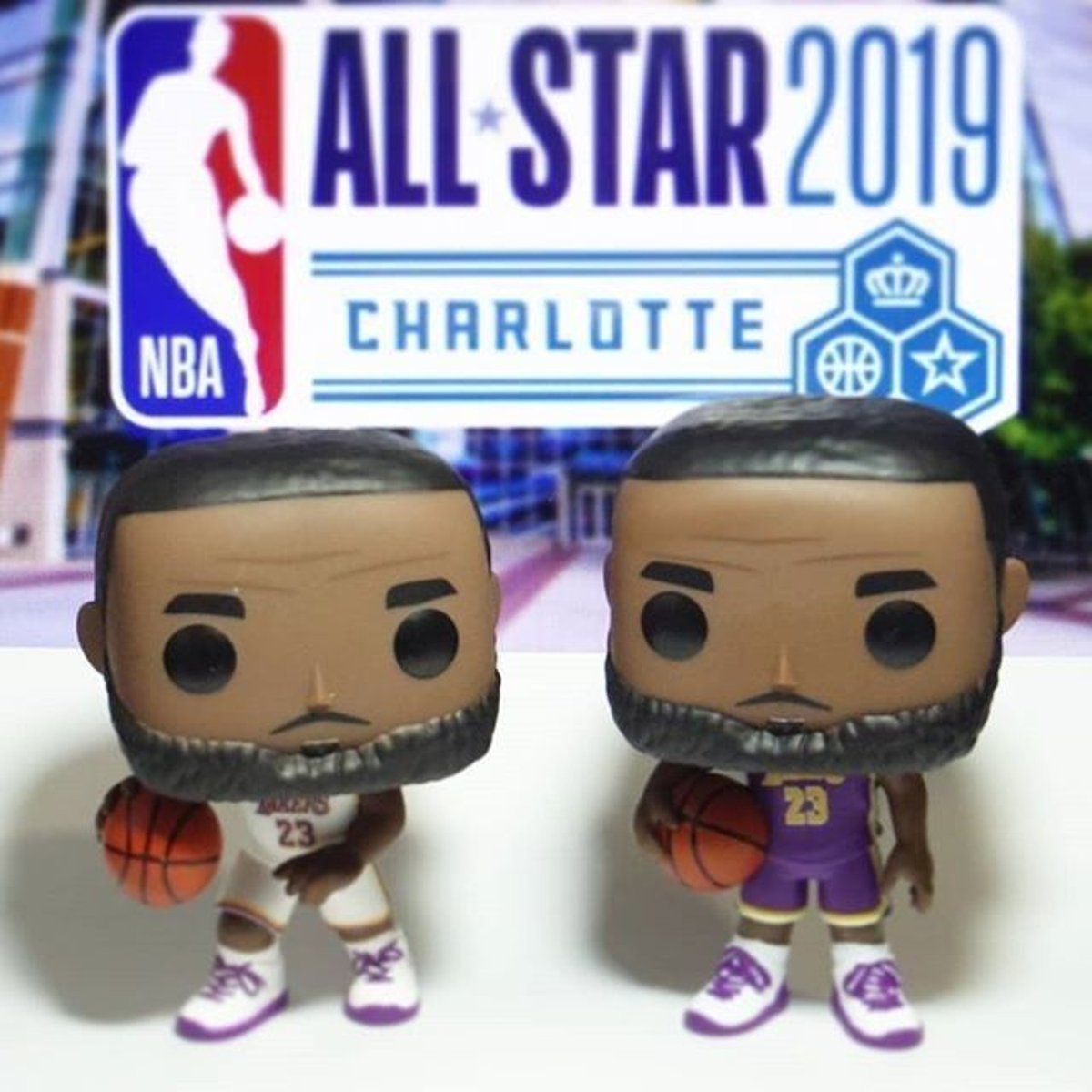 NBAのスーパースター「レブロン・ジェームズ」の白ユニフォーム版