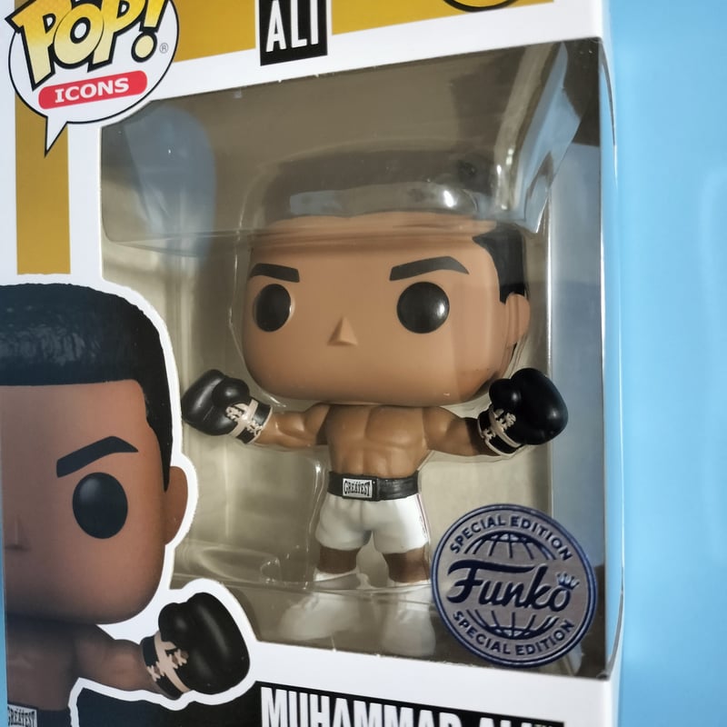 限定品　モハメド・アリ フィギュア funko pop!　ファンコ ファンコ ポップ モハメド・アリ（アーム・ライズド） Funko POP