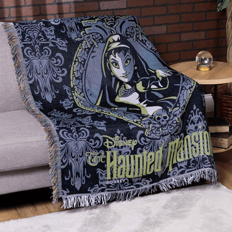 ホーンテッド・マンション　マダム・レオタ　タペストリー・ブランケット  Haunted Mansion　Madame Leota   Tapestry Throw Blanket
