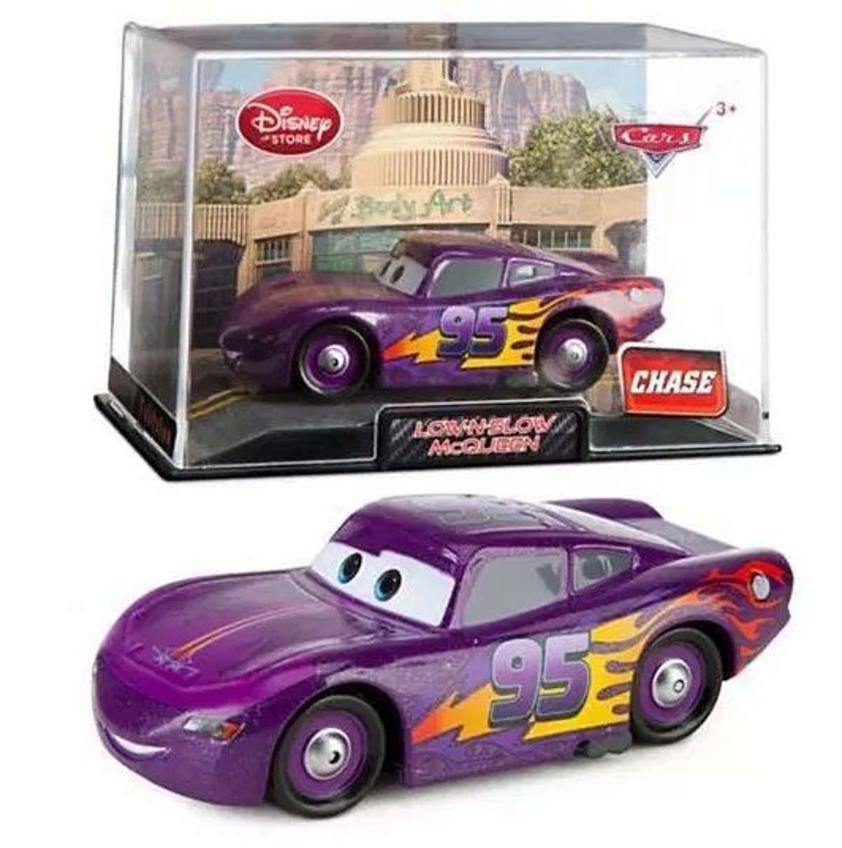 アメリカのDisney Storeで限定発売された 1/43スケールダイキャスト