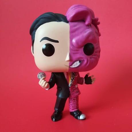 ファンコ  ポップ 1995年映画「 バットマン フォーエバー」トゥーフェイス　Funko POP!  BATMAN FOREVER（1995）TWO-FACE