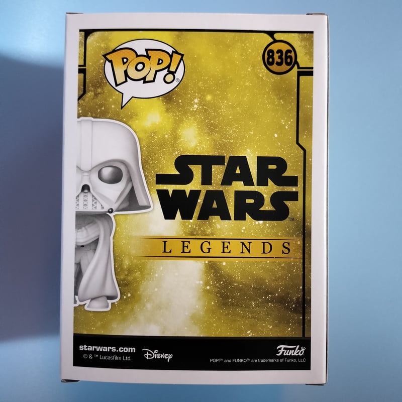 FUNKO POP ダースベイダー　755 Amazon.com: Funko Star Wars: Holiday - Darth Vader with Candy Cane