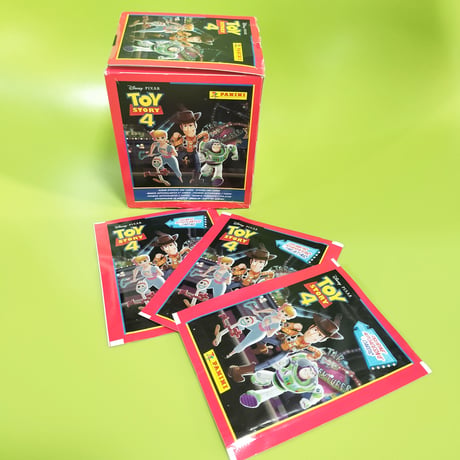 2019年デッドストック　トイストーリー4   Panini  ステッカーパック　（5枚入り）