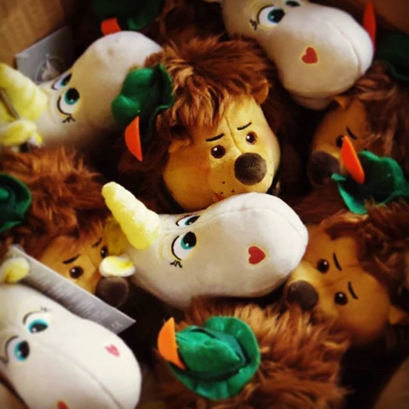 トイストーリー4 ぬいぐるみ バターカップ | アメリカントイショップ