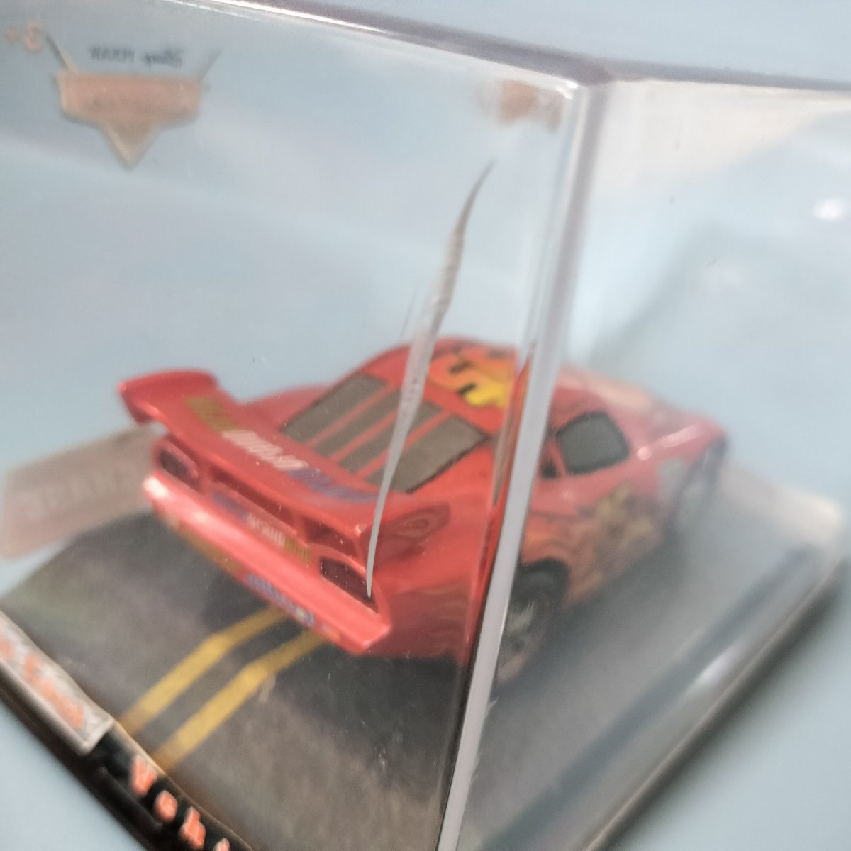 2012年頃 ピクサー『カーズ2』 Disney Store 1/43 ダイキャストカー ラ