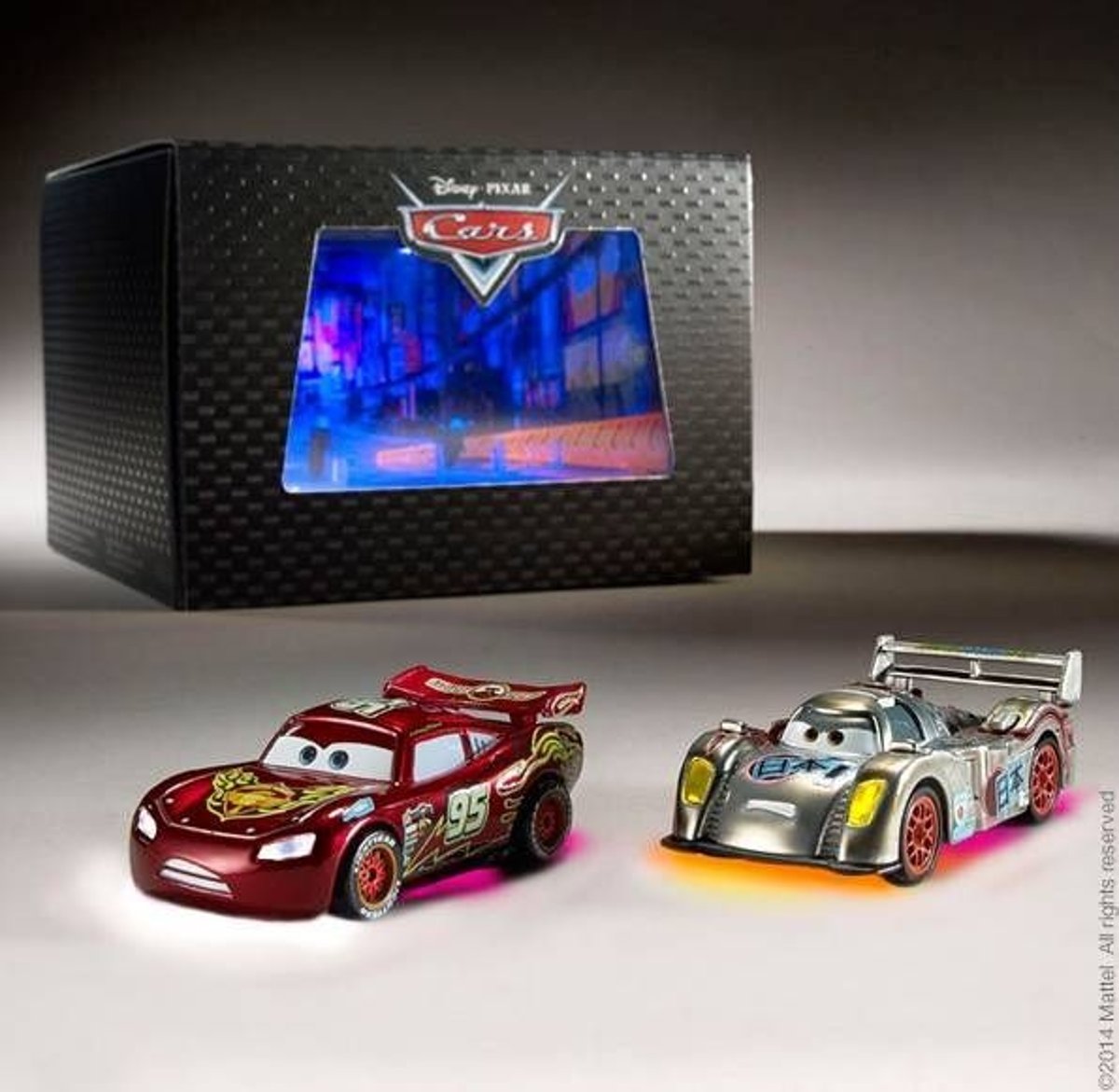 スロットカー　1/64 カーズ　シュウトドロキ スロットカー 1/64 カーズ シュウトドロキ Amazon | MATTEL
