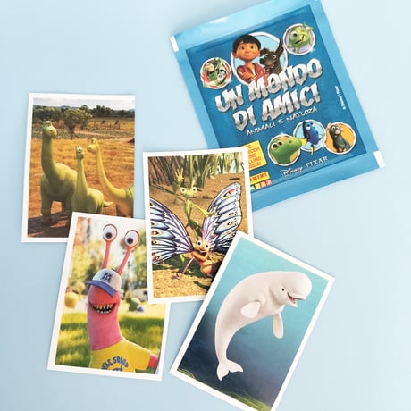 2018年デッドストック　ピクサー  「Un Mondo di Amici 「動物と自然」」　Panini  ステッカーパック　（4枚入り）