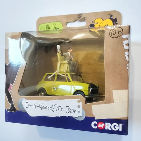 2020年デッドストック！ミスタービーン 30周年 Corgi 1/36 スケール ミニ ダイキャストカー　Mr Beans Mini - Do-It-Yourself Mr Bean