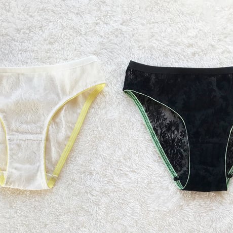 Flocky Lace shorts