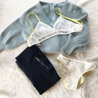 Flocky Lace bra