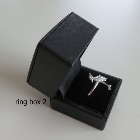 ギフトBOX　リング1本開閉　革風ブラック