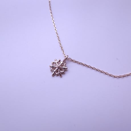 snow crystal　asterisk✵アスタリスク　雪の結晶S　ネックレス K10