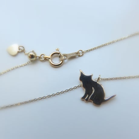 ネコシルエット　K10 ネックレス「座り」Cat silhouette necklace