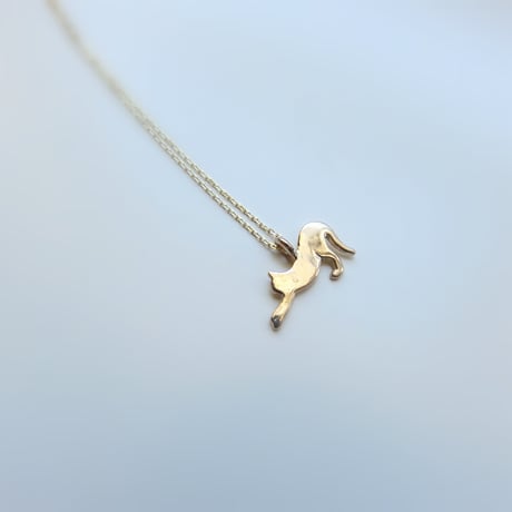 ネコシルエット　K10 ネックレス「のびのび」Cat silhouette necklace