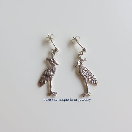 ハシビロコウ　ゆれるポストピアス（M）　Shoebill  earrings　大人かわいいリアルなハシビロコウさん