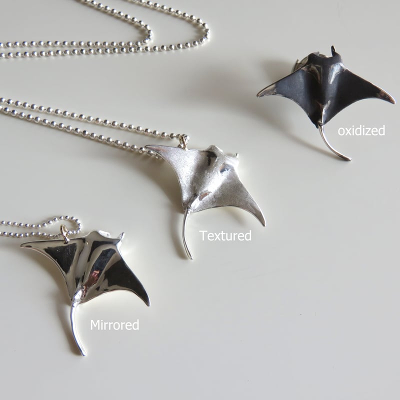 オニイトマキエイシルバーネックレス 大人可愛いリアルなマンタ Manta