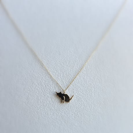 ネコシルエット　K10 ネックレス「座り」Cat silhouette necklace