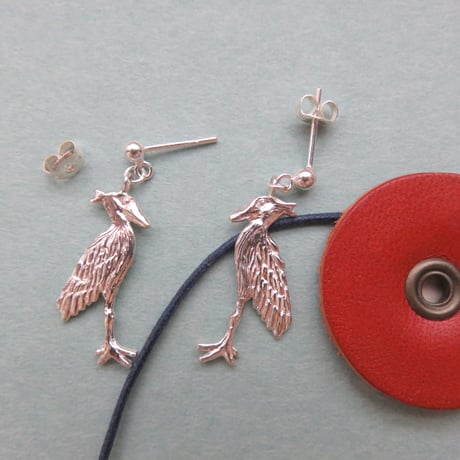 ハシビロコウ　ゆれるポストピアス（M）　Shoebill  earrings　大人かわいいリアルなハシビロコウさん