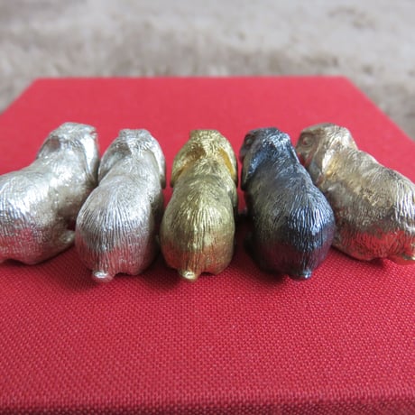 うさぎの置物　ホーランドロップ　 兎年　飛躍祈願　子宝のお守り　ラビットフット